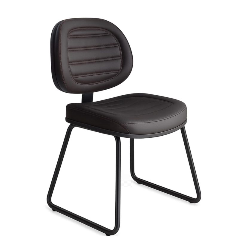 Cadeira Executiva Costurada Base Trapézio – Corino Preto – 31031 GSA MÓVEIS 2